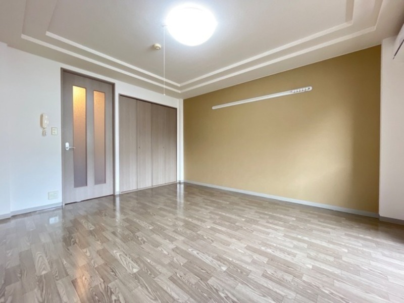 居室・リビング　図面と現状に相違がある場合には現状を優先