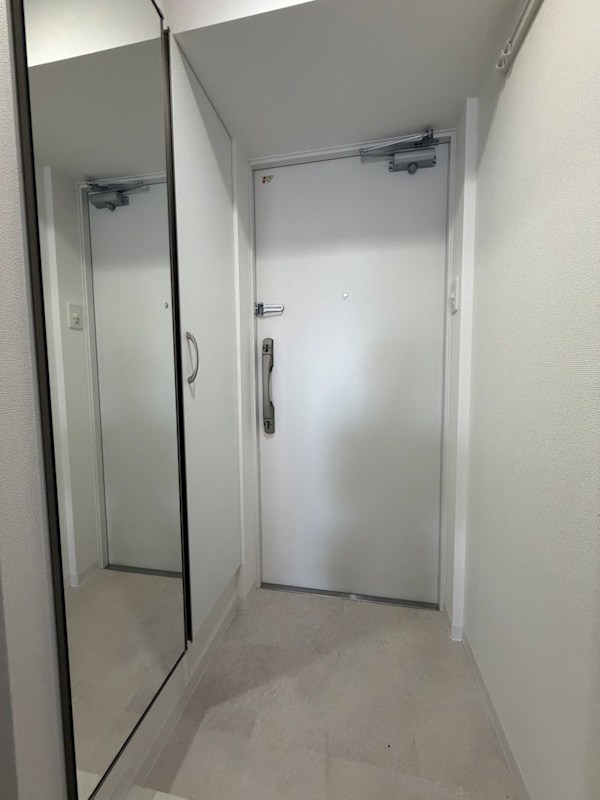 玄関　※別部屋参照