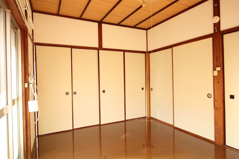 居室・リビング　※同間取りの別室のお写真となります。