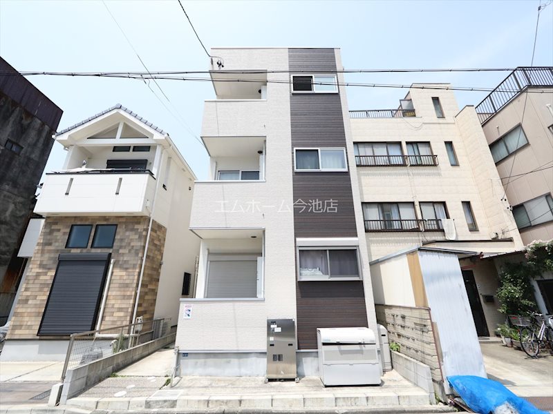 建物外観　外観　オートロックTVモニターホン宅配BOX完備