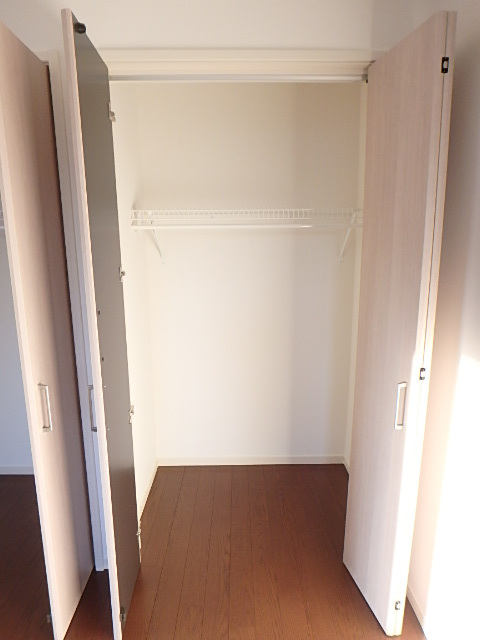 収納　６．１帖洋室の収納