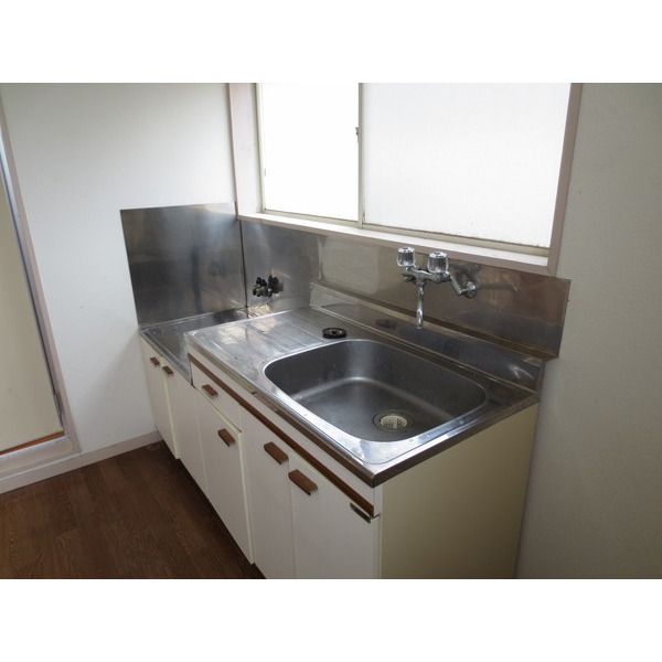 キッチン　キッチン窓あり