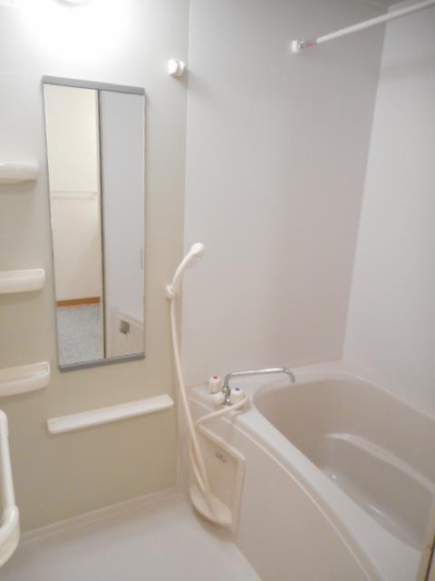 バス・シャワールーム　お風呂場です。