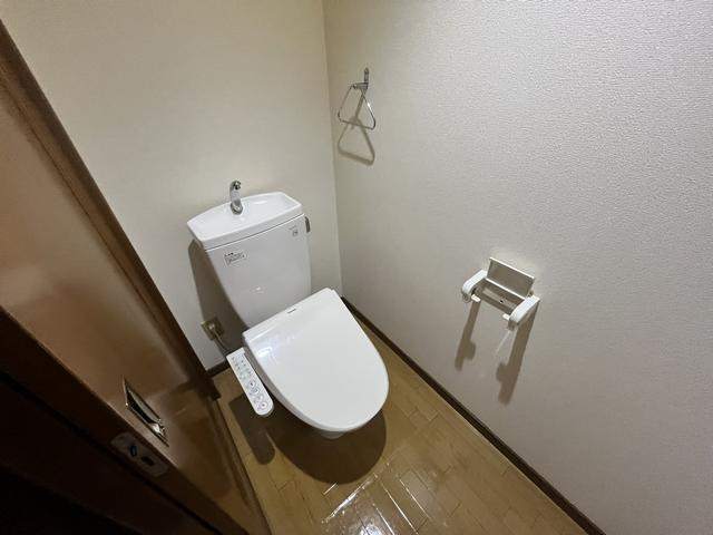 トイレ　ウォシュレットも完備です