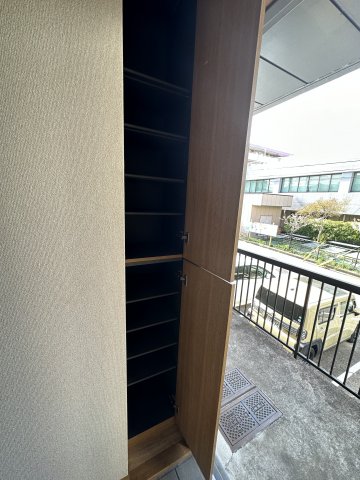 その他共有部分　同間取りの1Fお部屋　シューズボックス