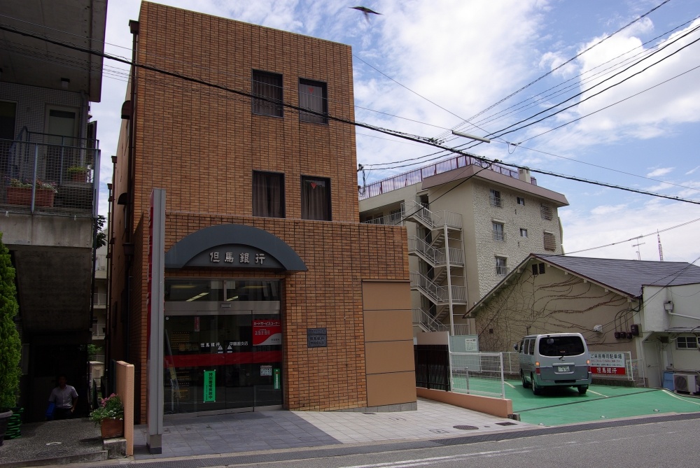 銀行　但馬銀行 甲陽園支店（銀行）まで83m