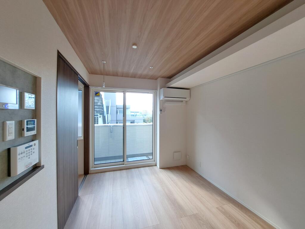 居室・リビング　★広々として開放的なリビング。