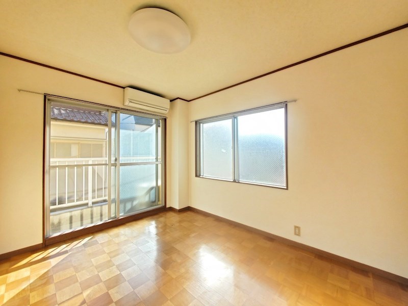 居室・リビング　※201の写真です。