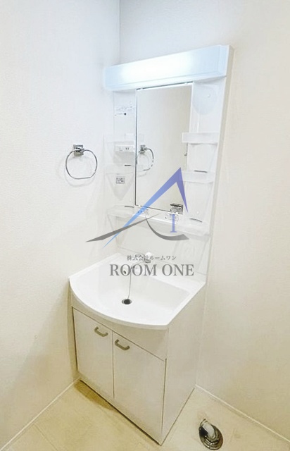 洗面設備　独立洗面台です。