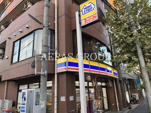 コンビニ　ミニストップ 板橋本町駅前店（コンビニ）まで418m