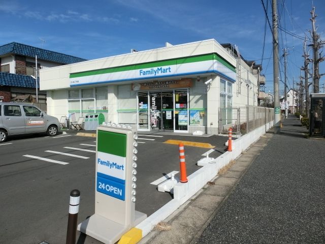 コンビニ　ファミリーマート古ヶ崎二丁目店（コンビニ）まで692m