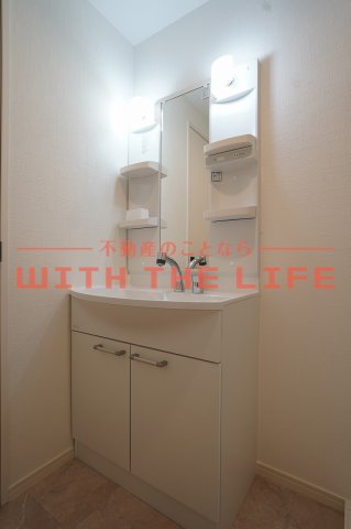 洗面設備　独立洗面化粧台付き