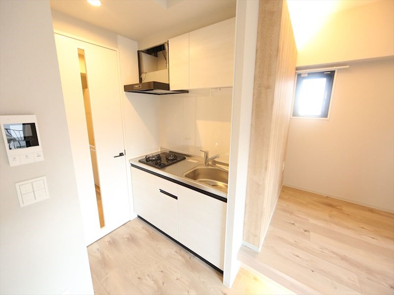 キッチン　システムキッチン（ガス2口コンロ付）