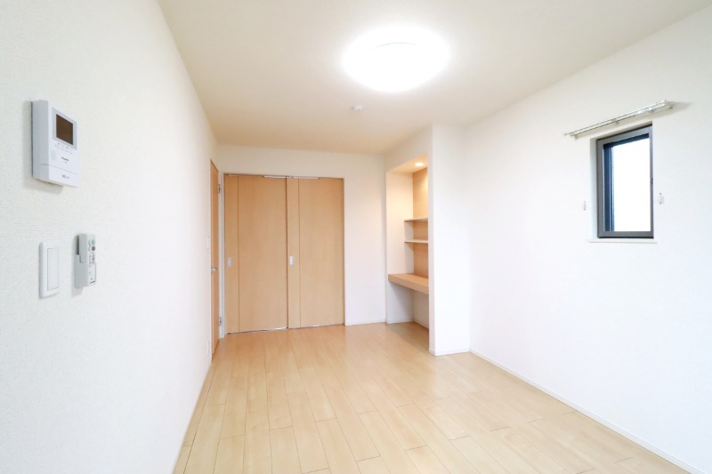 居室・リビング　図面と現状に相違がある場合には現状を優先