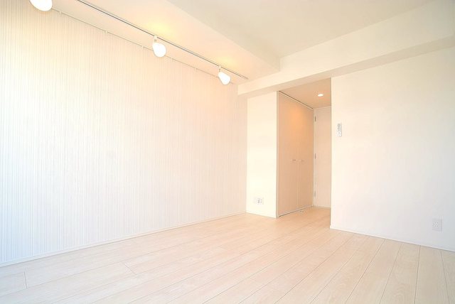 居室・リビング　室内