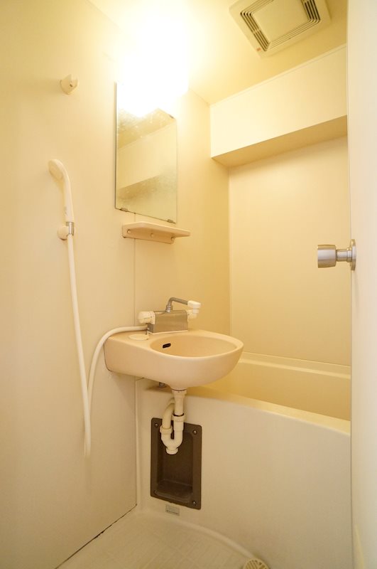 バス・シャワールーム　バストイレ別！