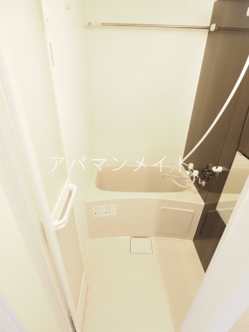 バス・シャワールーム　浴室乾燥機付きです