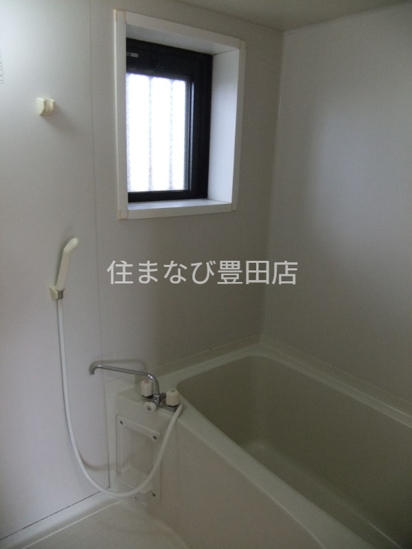 バス・シャワールーム　同型別部屋写真