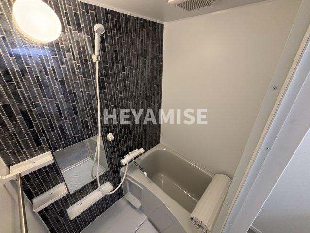 バス・シャワールーム　※室内画像は類似物件のもの