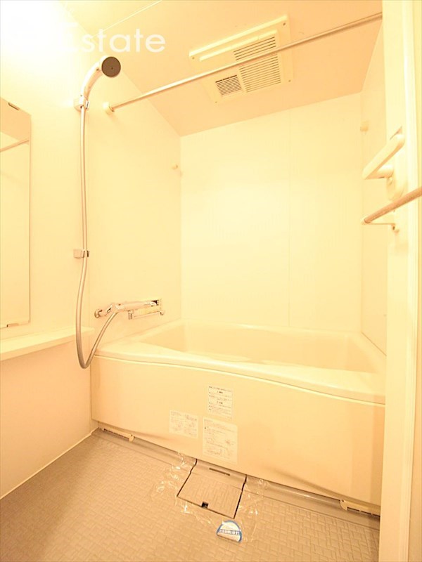 バス・シャワールーム　バスルーム