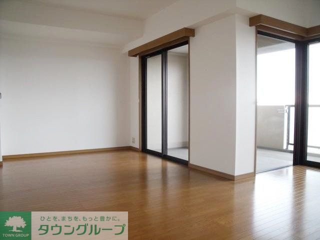 居室・リビング　日当り良好のリビングルーム