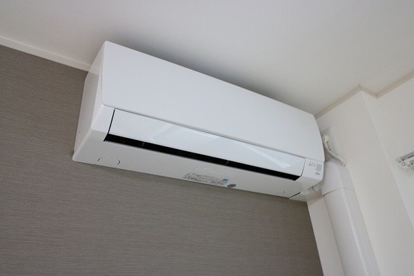 その他設備　洋室はエアコン付です。