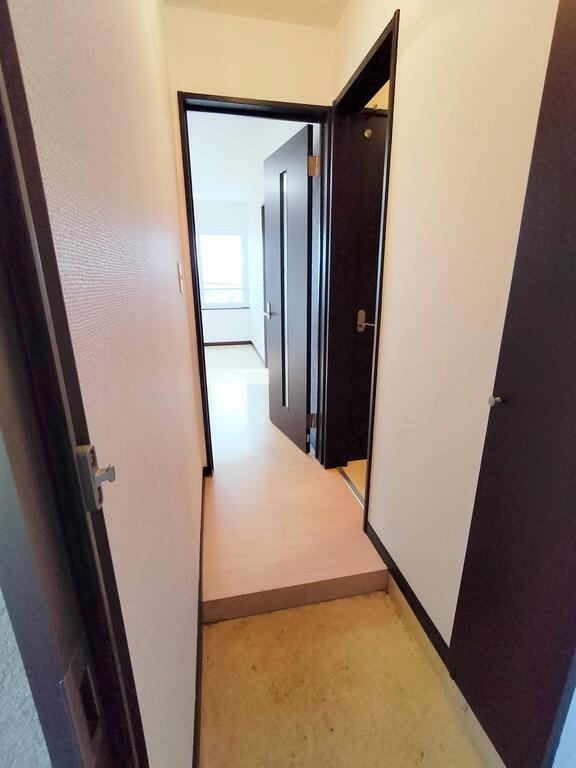 玄関　明るい玄関でお出迎え♪