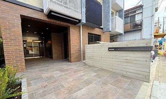 ロビー　エントランス