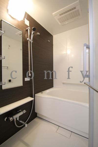 バス・シャワールーム　追焚き・浴室乾燥機付きバス