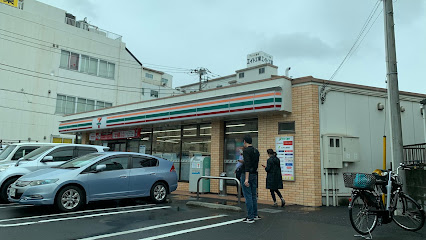 コンビニ　セブンイレブン 横浜綱島東6丁目店（コンビニ）まで365m