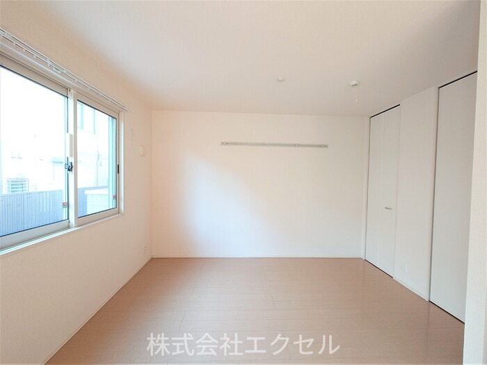 その他部屋・スペース　フローリングの室内です。