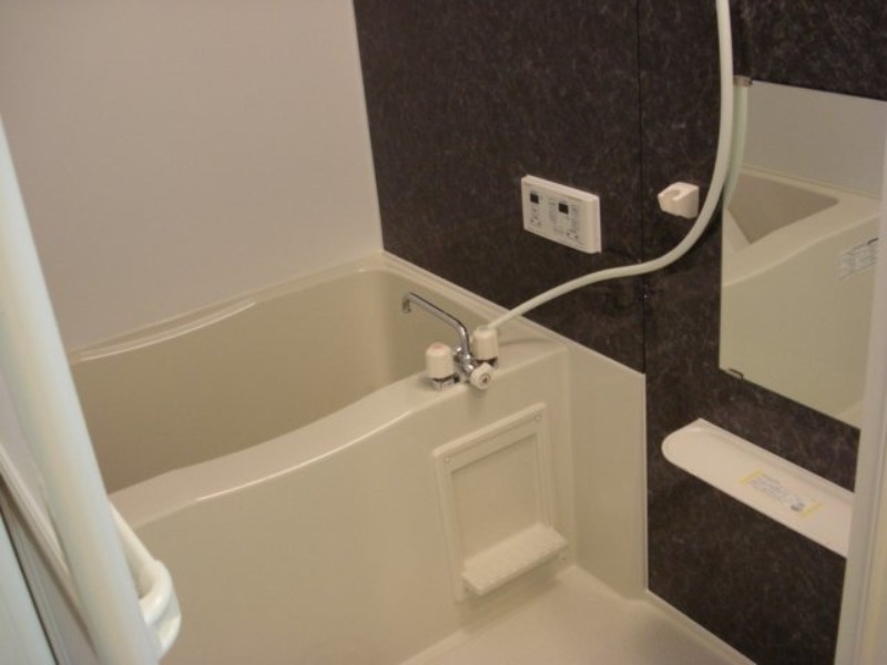 バス・シャワールーム　図面と現状に相違がある場合には現状を優先