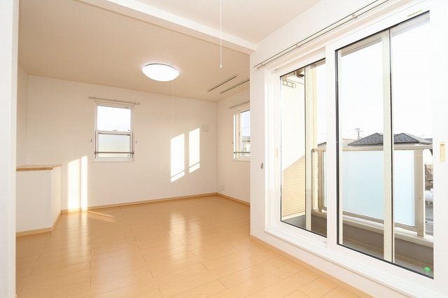 居室・リビング　ゆったりとした居間です