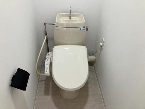 トイレ　シャワー付トイレ