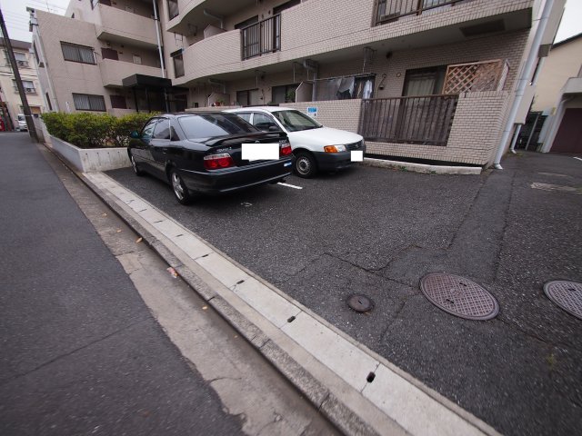 駐車場　平面駐車場