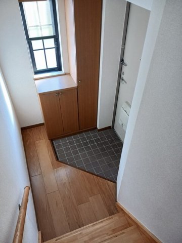 玄関　落ち着いた玄関です