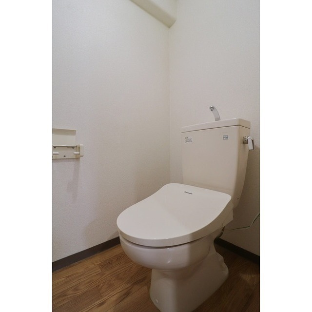 トイレ　※同タイプ