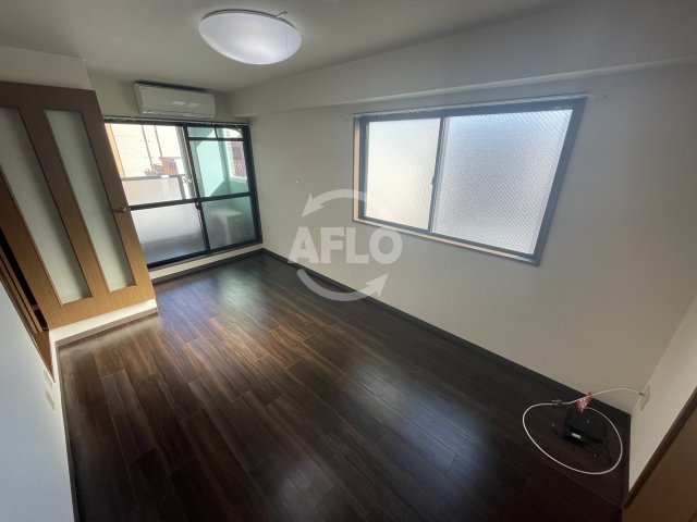 居室・リビング　ロイヤルコート　洋室