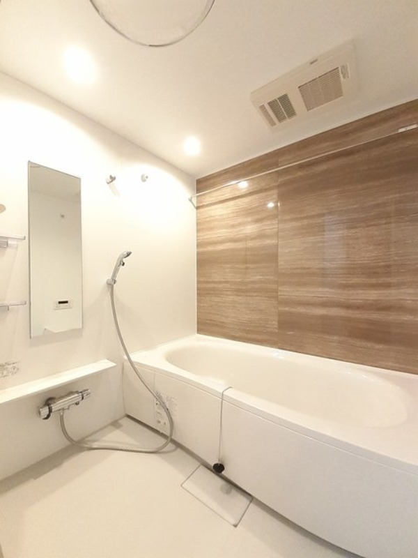 バス・シャワールーム　図面と現状に相違がある場合には現状を優先