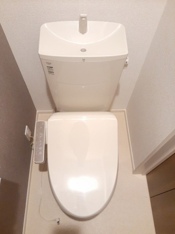 トイレ　図面と現状に相違がある場合には現状を優先