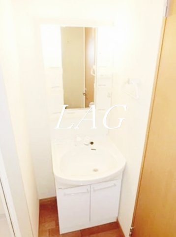 洗面設備　洗面台です。