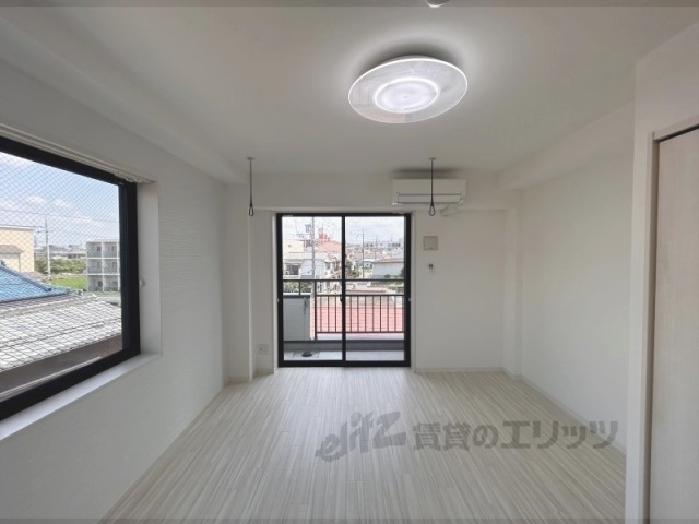 居室・リビング　洋室