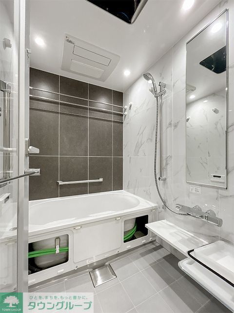 バス・シャワールーム　※写真は同タイプ住戸です。