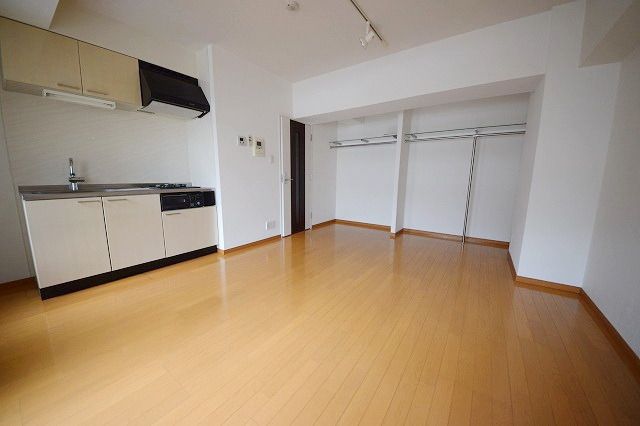 居室・リビング　★お問い合わせはタウンハウジング聖蹟桜ヶ丘店まで★