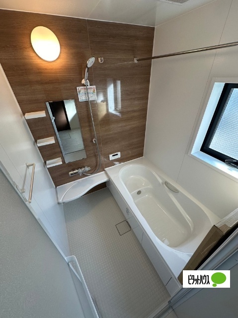 バス・シャワールーム　同物件別部屋