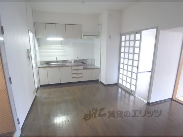 居室・リビング　リビング