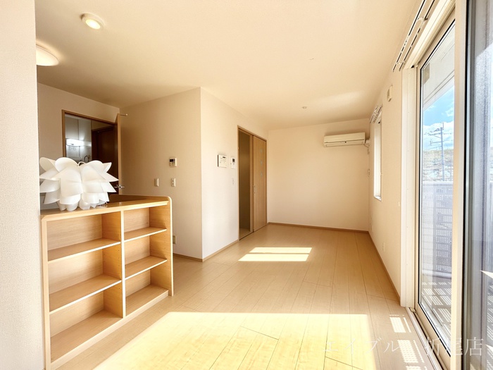 居室・リビング　他号室の写真です。