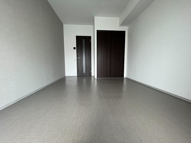 居室・リビング　同物件別号室