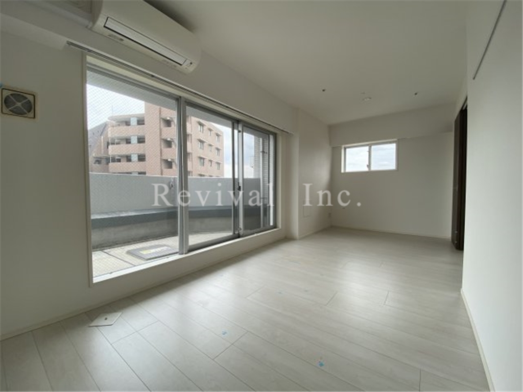 居室・リビング　開放感のあるリビングでございます