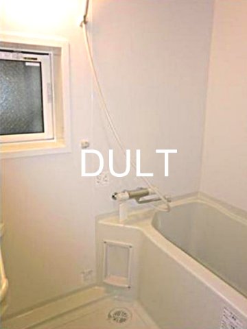 バス・シャワールーム　バスルームです。